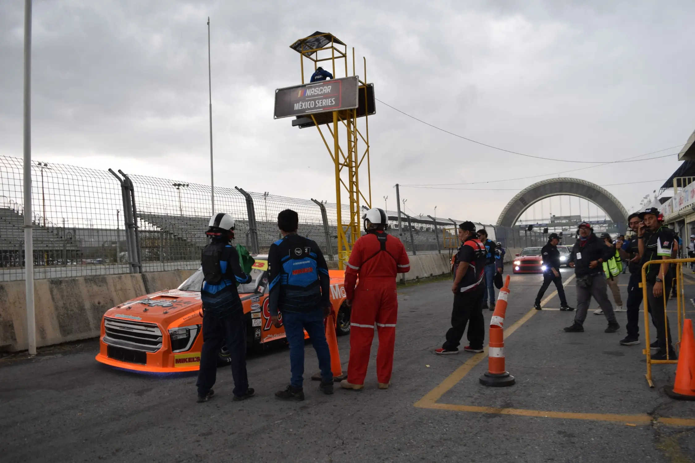 SEGURIDAD ANTE TODO EN LA CASA DE LA VELOCIDAD: TORMENTA ATÍPICA OBLIGA A SUSPENDER LA 9ª FECHA DE NASCAR MÉXICO SERIES