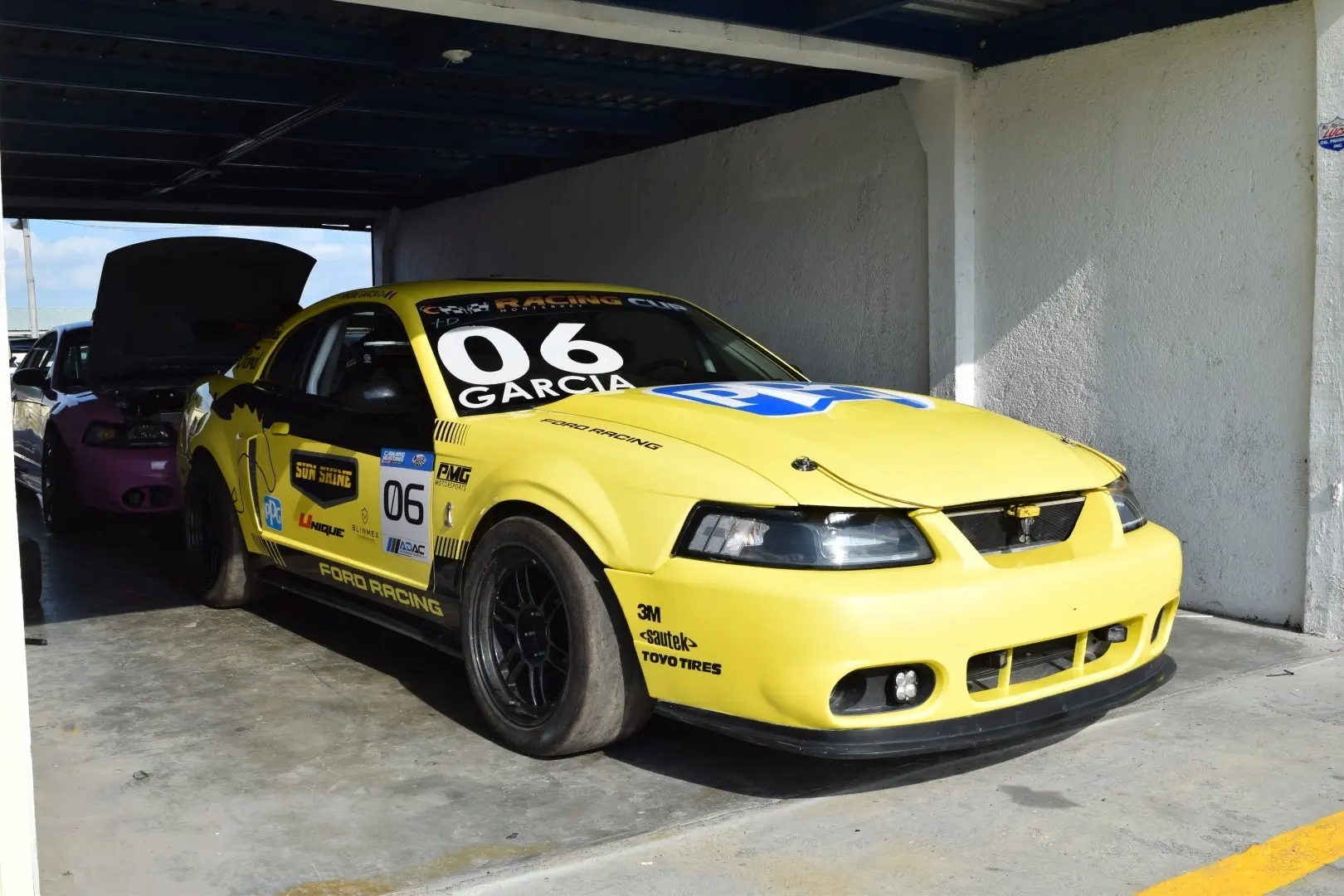 Ford Mustang #06 vista lateral