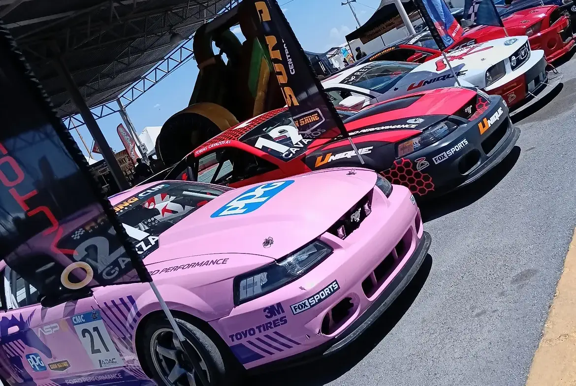 TODO LISTO PARA EL RUGIDO NOCTURNO: LA 4A ETAPA DE LA MONTERREY RACING CUP ENCIENDE LOS MOTORES