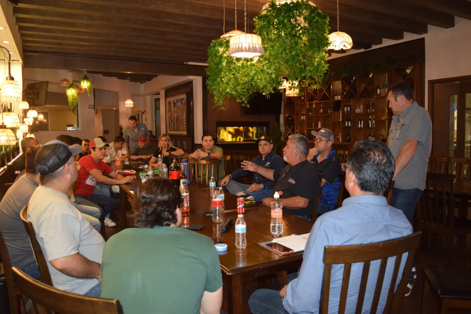REUNIÓN CLAVE EN GH ROOFTOP: LA KA RACING SERIES REVISA REGLAMENTO TÉCNICO Y REPROGRAMA LA 4a ETAPA