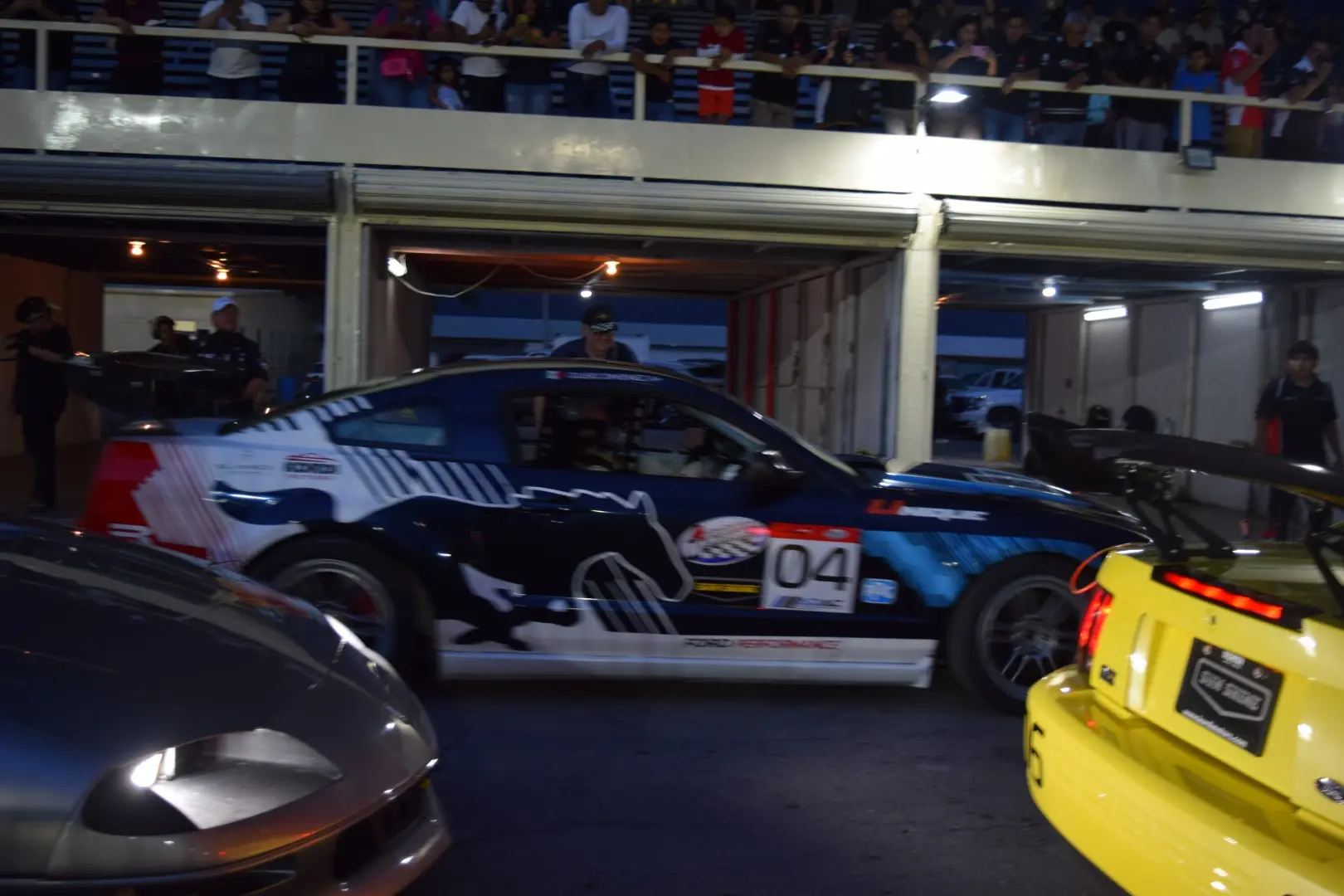 Salida previa de la categoría Camaro Mustang Cup